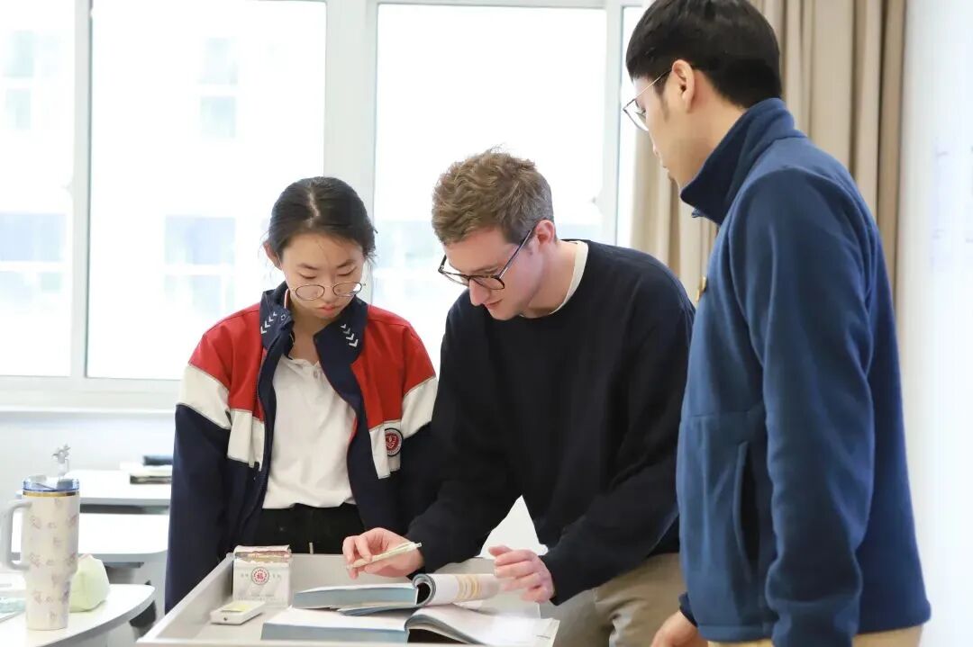 8224a3b3fe0968ea74bd10a50ef6e580-sz_71610.jpg 8224a3b3fe0968ea74bd10a50ef6e580-sz_71610.jpg