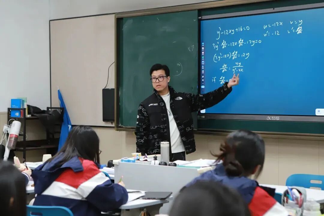 c91f8d05dd8318e7b6e05e276524cd3e-sz_78519.jpg c91f8d05dd8318e7b6e05e276524cd3e-sz_78519.jpg